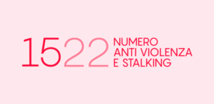 su sfondo rosa il numero anti violenza e stalking 1522